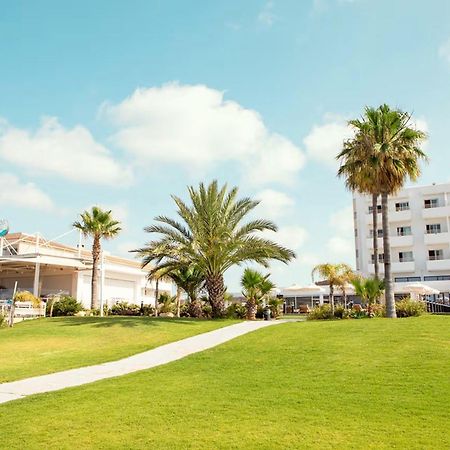 Piere - Anne Beach Hotel アヤナパ エクステリア 写真