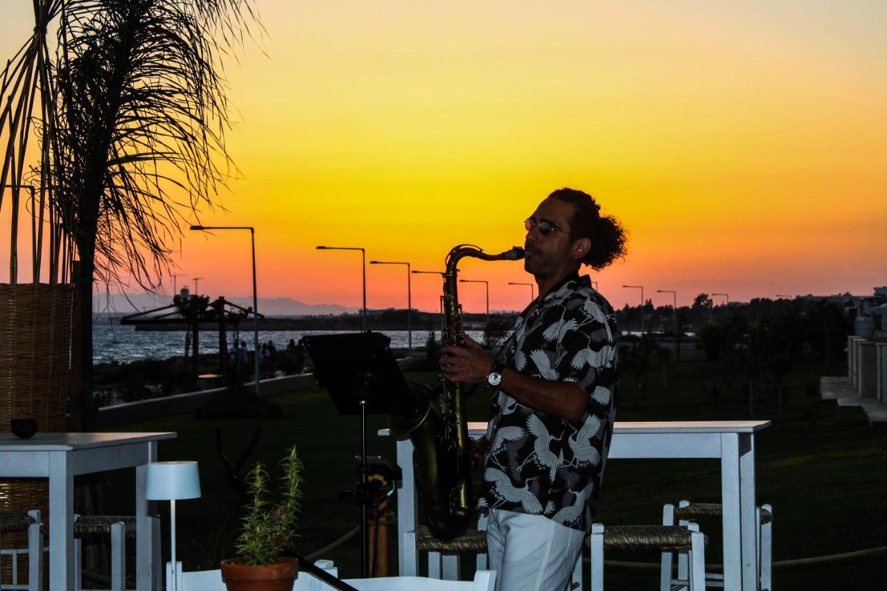 Piere - Anne Beach Hotel アヤナパ エクステリア 写真