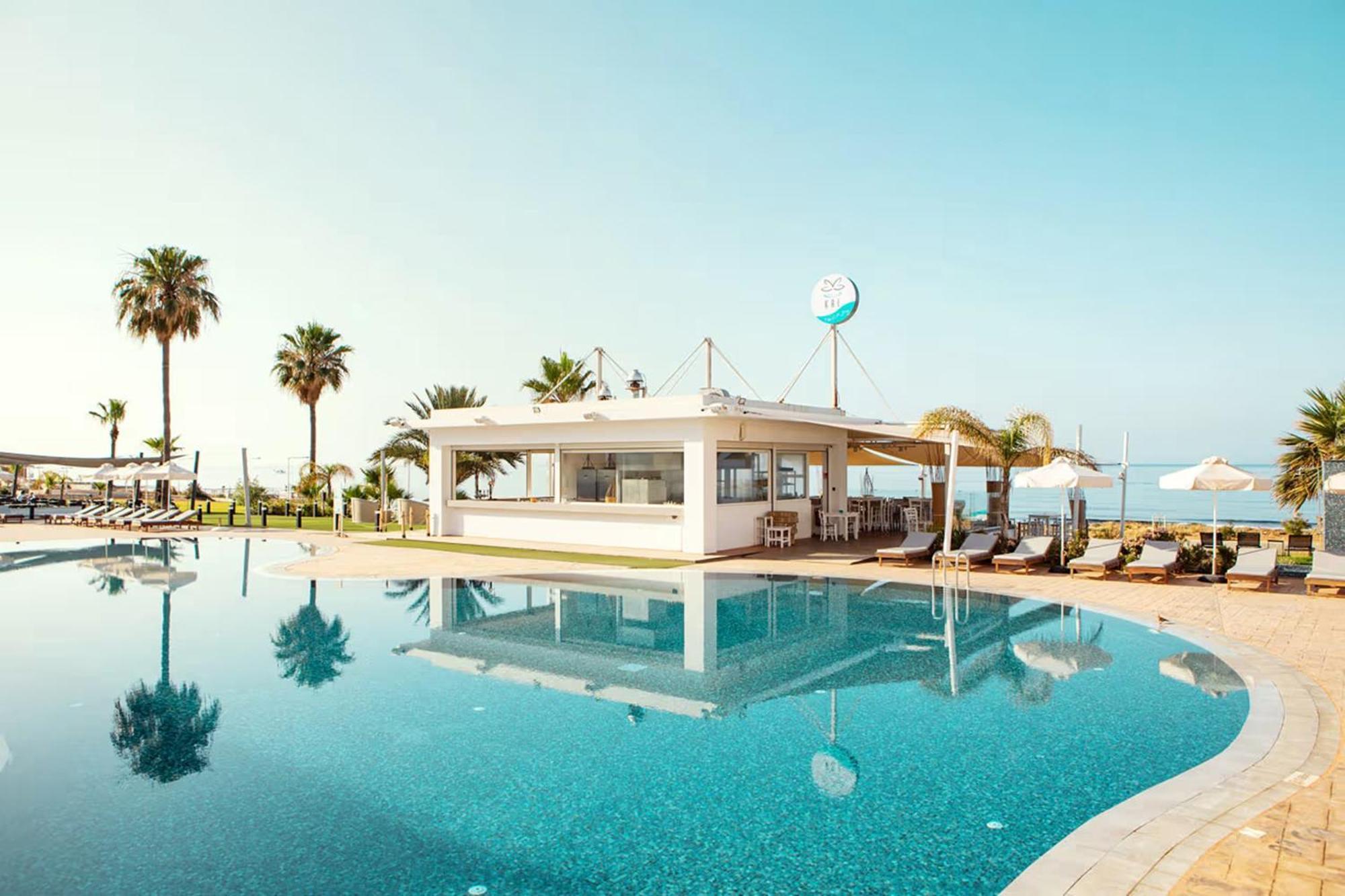 Piere - Anne Beach Hotel アヤナパ エクステリア 写真