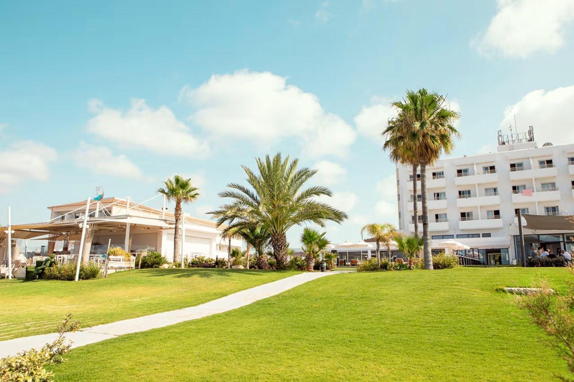 Piere - Anne Beach Hotel アヤナパ エクステリア 写真