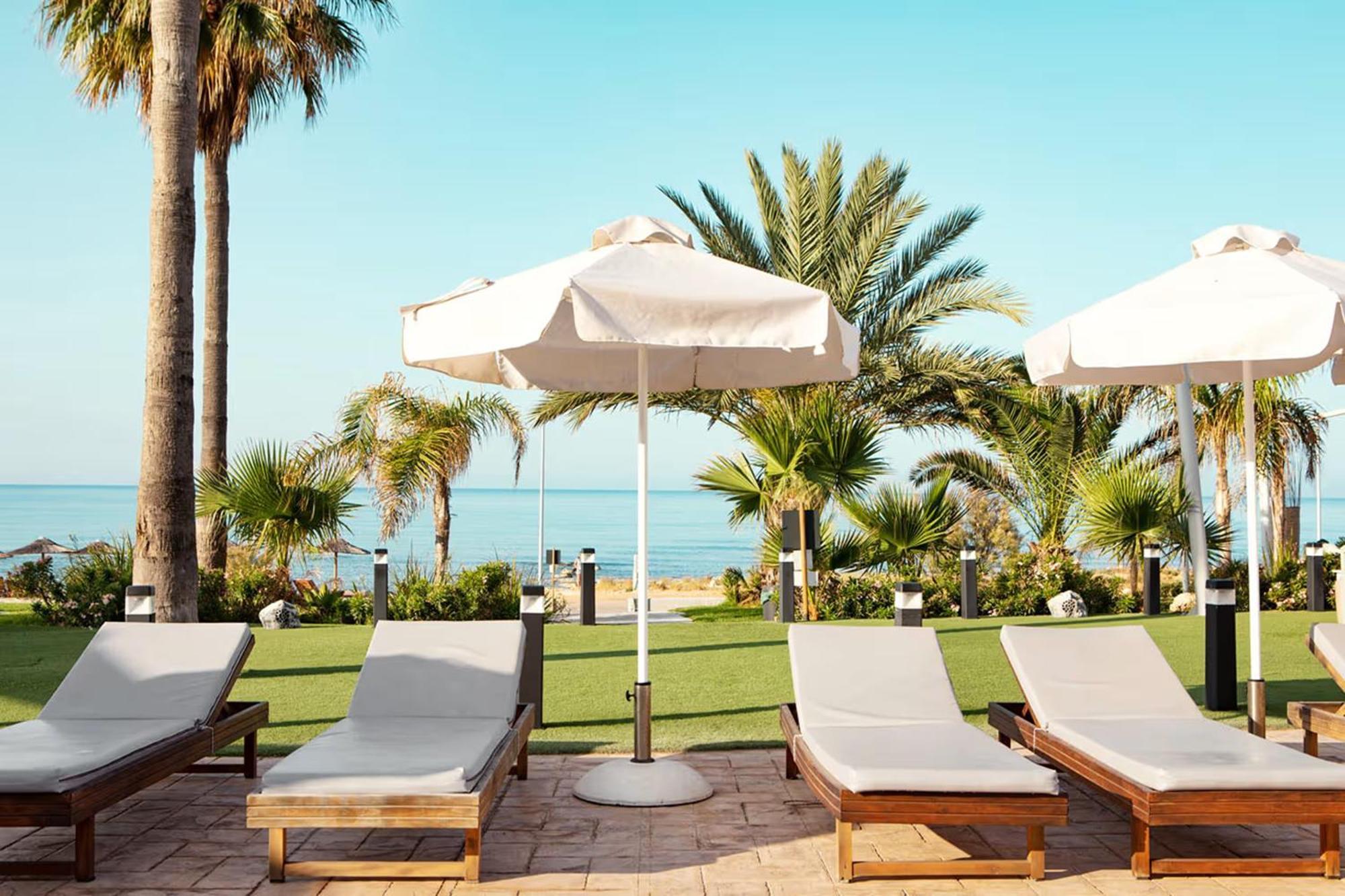 Piere - Anne Beach Hotel アヤナパ エクステリア 写真